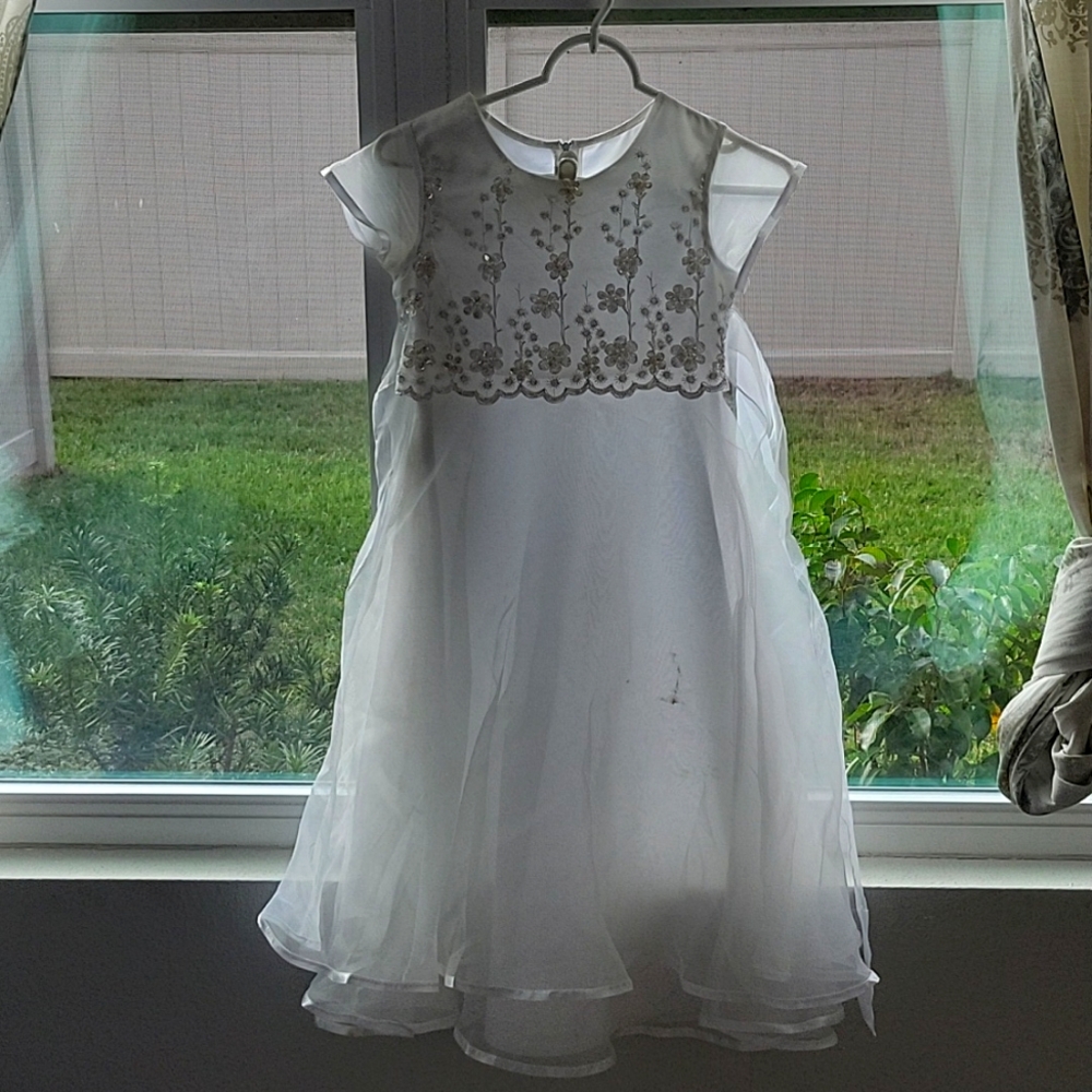 Communions/flower girl dress Read description please.
